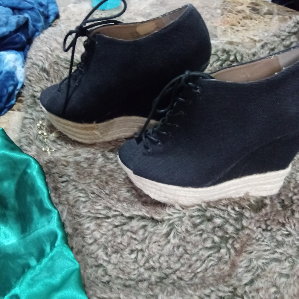 Steve Madden espadrilles